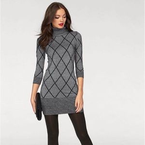 ✨2 for $15✨ Venus gray and black shimmery sweater dress size small